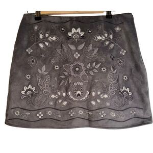 Versona Womens Gray Boho Floral Embroidered Faux Suede Mini Skirt Size 10